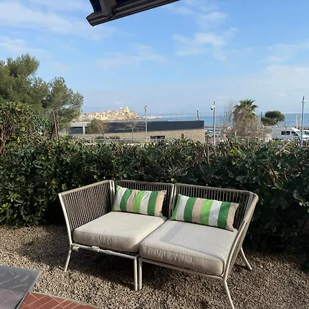 Large Luxury With Garden View Over The Ocean *