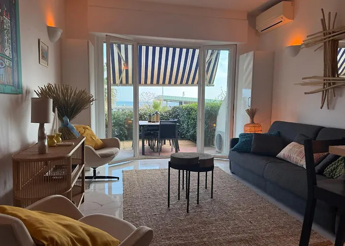 Large Luxury With Garden View Over The Ocean Appartamento *