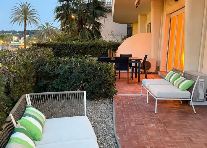 Appartamento Large Luxury With Garden View Over The Ocean Antibes